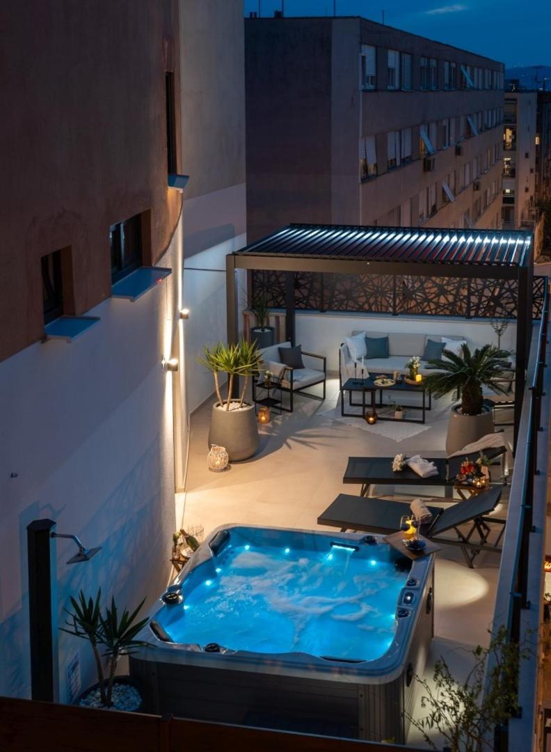 Luxury Apartment Silvery In Split Center With Jacuzzi, Sauna And Parking Exterior photo