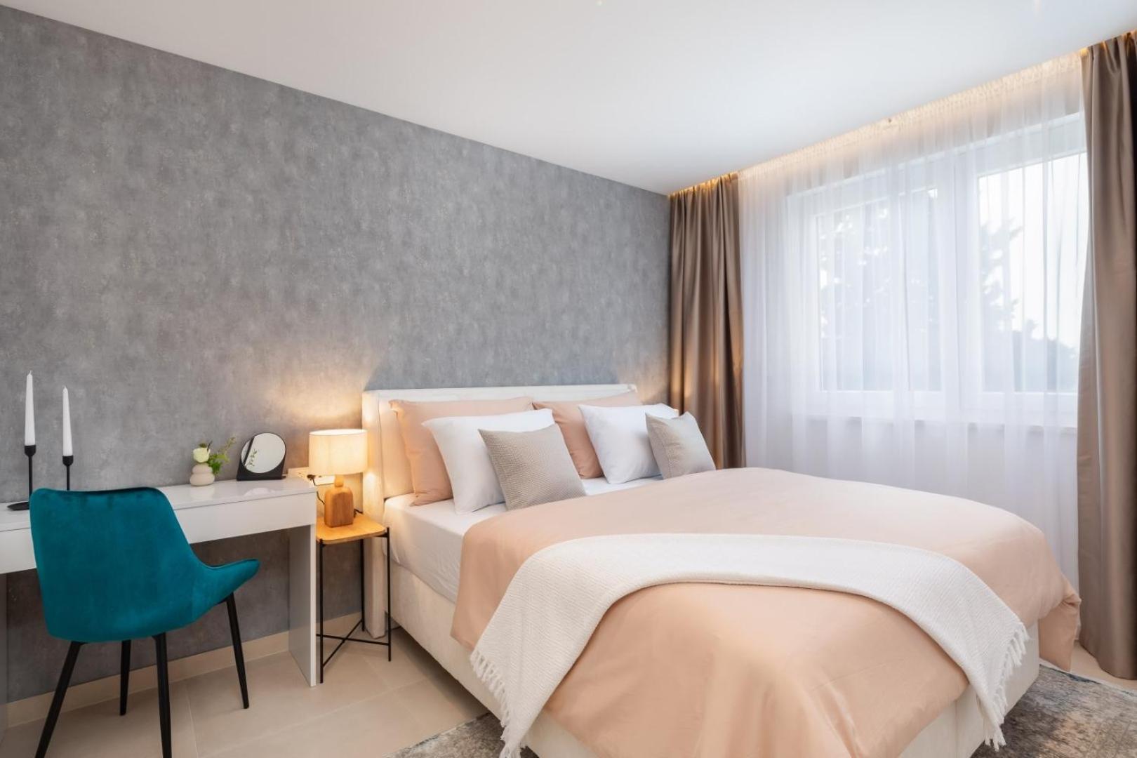 Luxury Apartment Silvery In Split Center With Jacuzzi, Sauna And Parking Exterior photo